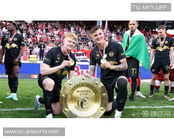 斯洛文尼亚足协回应舍什科伤情争议与曼联的沟通结果 斯洛文尼亚足协回应舍什科伤情争议与曼联的沟通结果