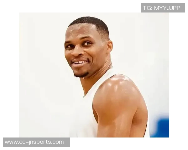 杜兰特称赞威少传奇地位呼吁他继续留在NBA赛场上