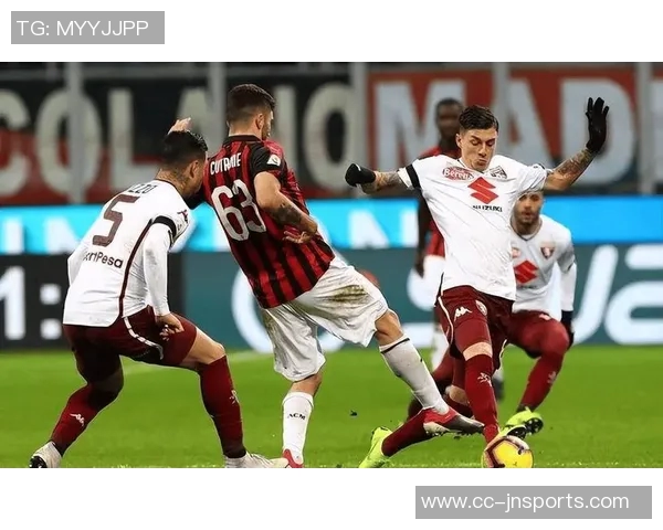 米兰时隔四年半再克都灵客场胜利难得仅有两次记录 米兰时隔四年半再克都灵客场胜利难得仅有两次记录