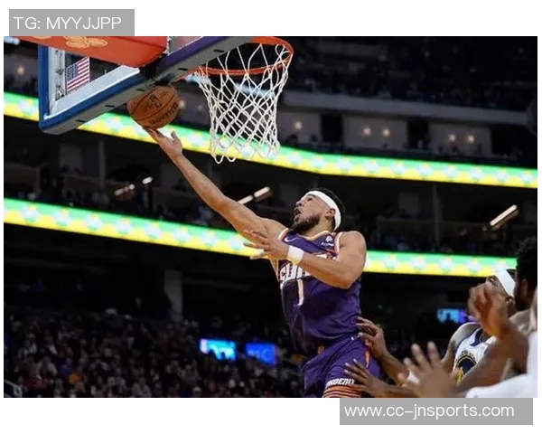 小凯文波特上半场表现出色下半场状态下滑仅得2分 小凯文波特上半场表现出色下半场状态下滑仅得2分