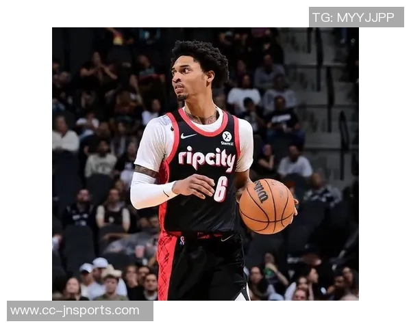 米奇约翰逊强调阵容深度的重要性每个人都需发挥作用以应对挑战