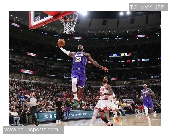 詹姆斯谈球队投篮表现坚信命中率将回暖强调防守是赢球关键 詹姆斯谈球队投篮表现坚信命中率将回暖强调防守是赢球关键