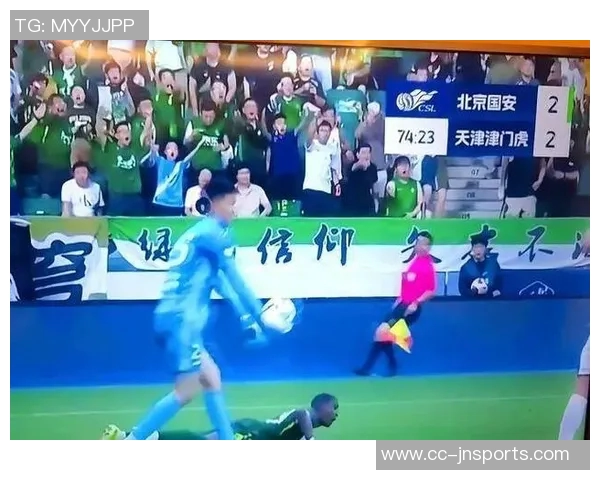 国安主帅向球迷致歉称尽全力努力前行坚信球队正走在正确轨道上